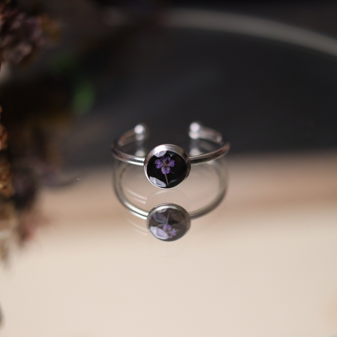 Tiny Black Queen Ring