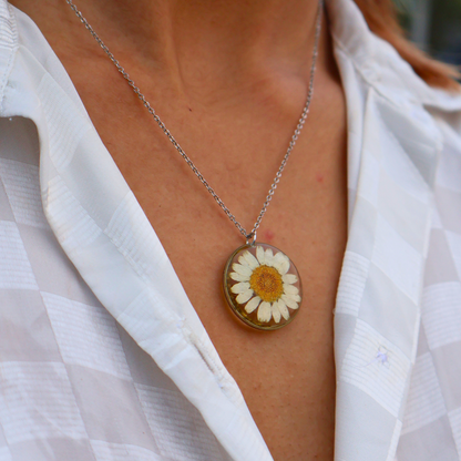 Daisy Necklace