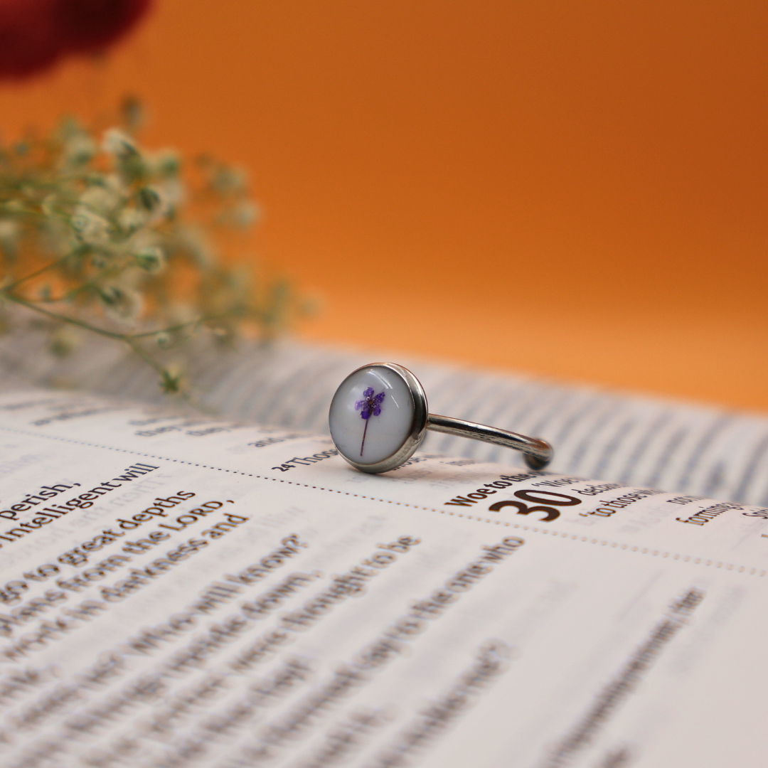 Tiny Queen Anne's Lace Ring