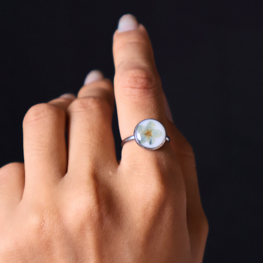 Tiny Forget me not Ring