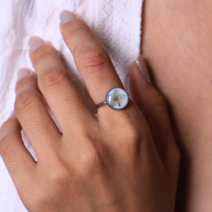 Tiny Forget me not Ring