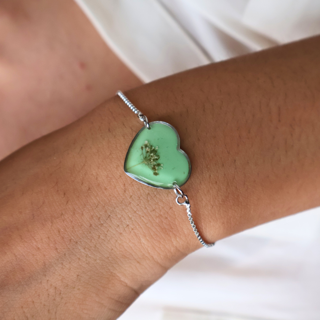 Queen Anne's Flower Bracelet