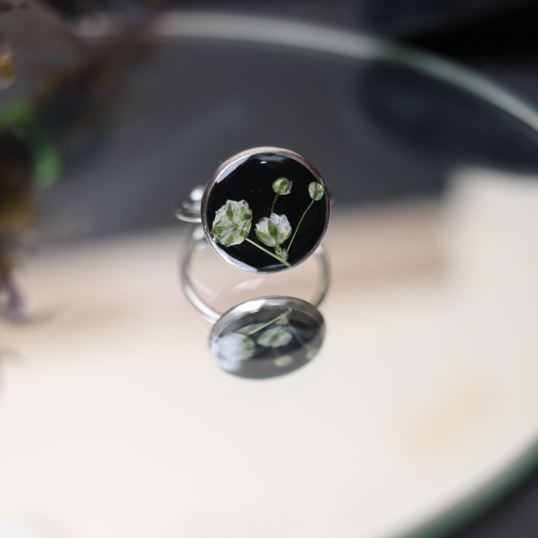 Black Baby's Breath Ring