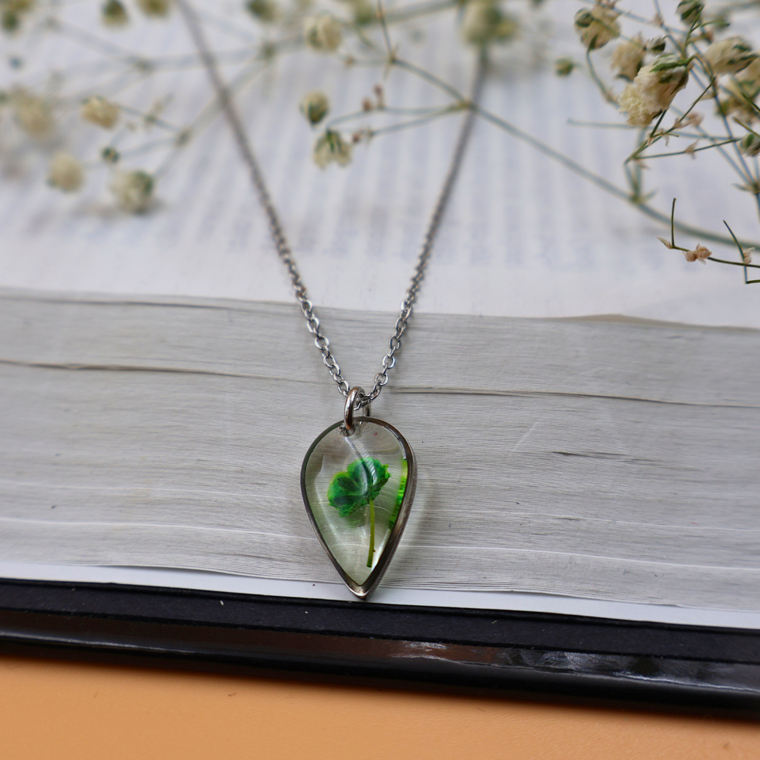 Water Drop Necklace  ( 1 cm)