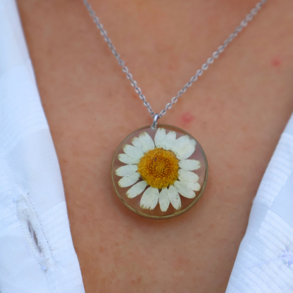 Daisy Necklace