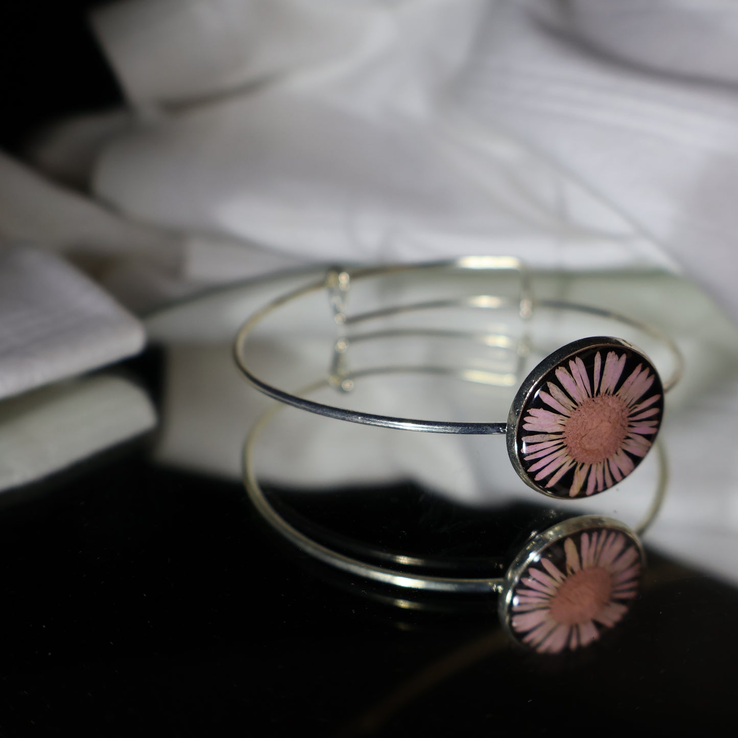 Aster Bloom  Bracelet ( Metal ).