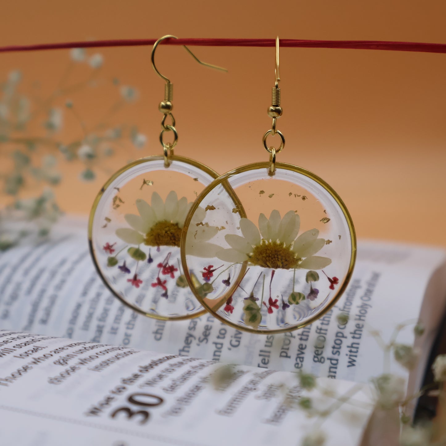 Magical Daisy earring